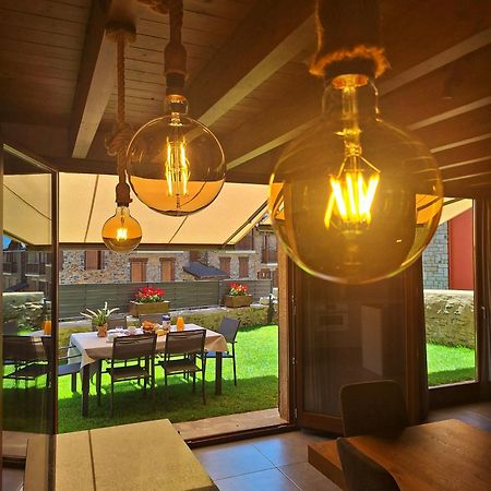Apartament "Enclau" Turismo Rural Cal Rialla Ливия Екстериор снимка