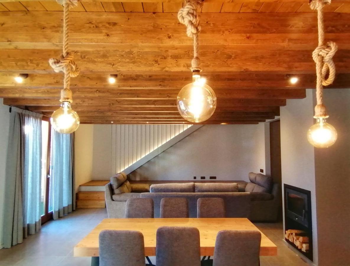 Apartament "Enclau" Turismo Rural Cal Rialla Ливия Екстериор снимка