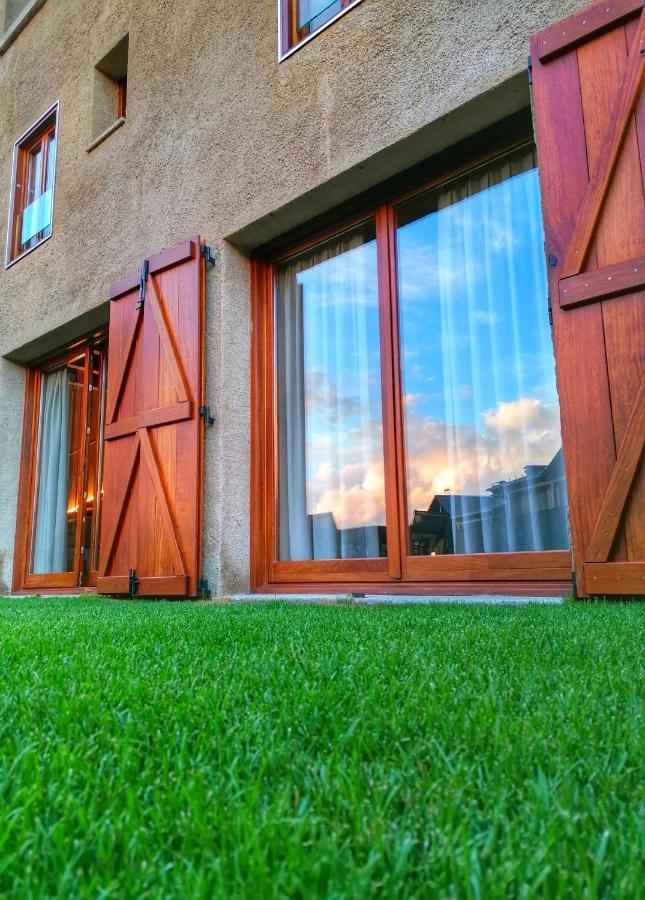 Apartament "Enclau" Turismo Rural Cal Rialla Ливия Екстериор снимка