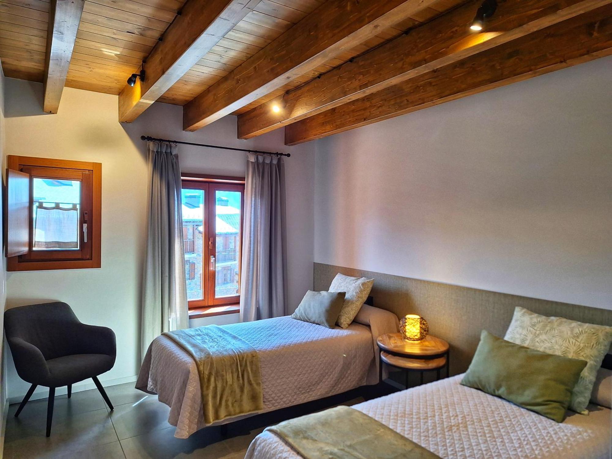 Apartament "Enclau" Turismo Rural Cal Rialla Ливия Екстериор снимка