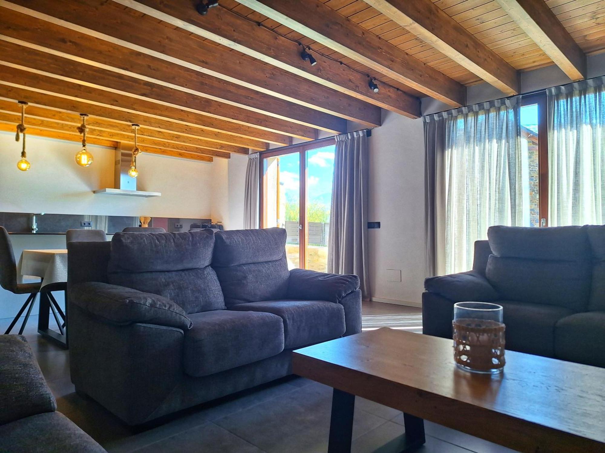 Apartament "Enclau" Turismo Rural Cal Rialla Ливия Екстериор снимка