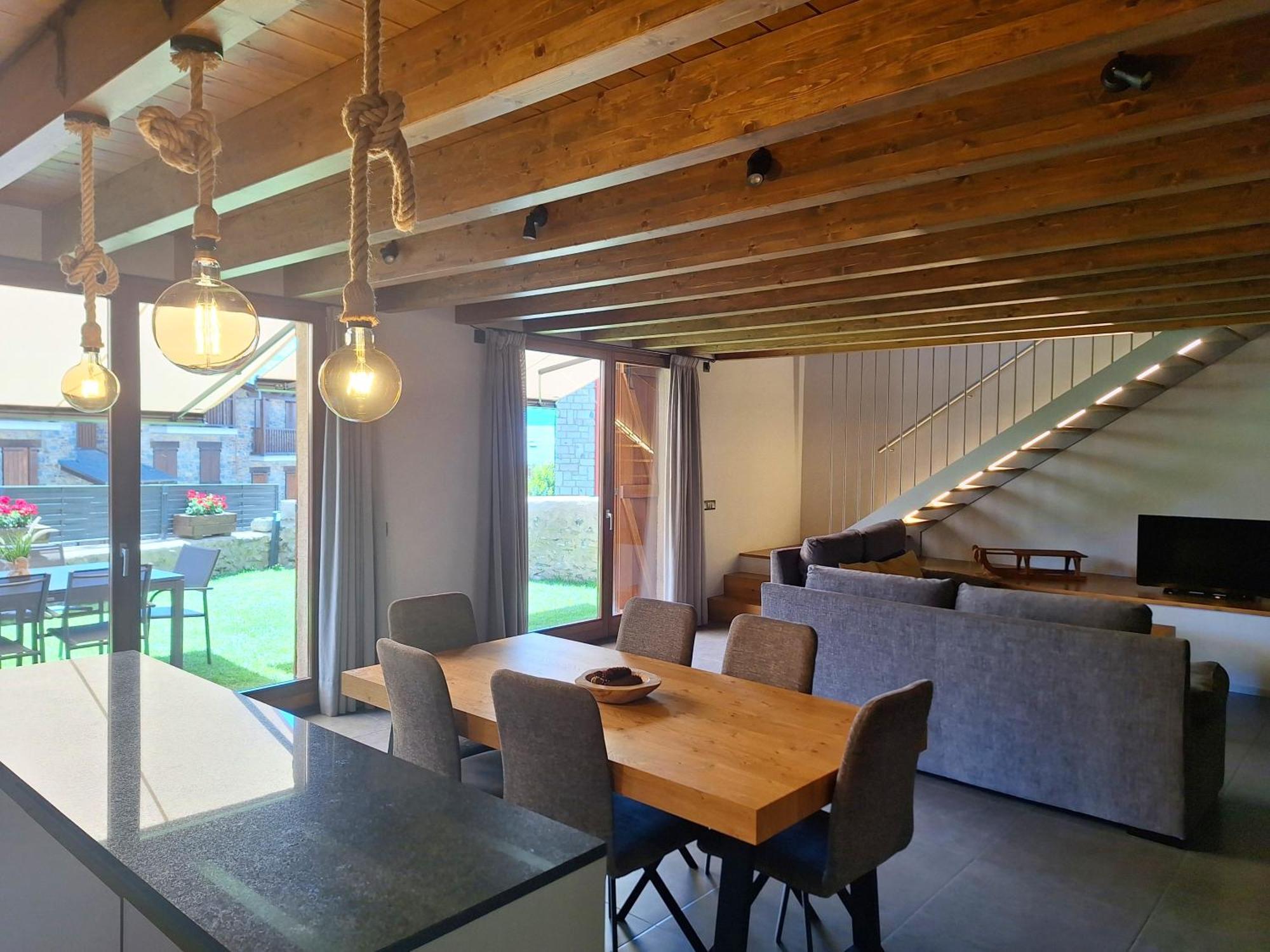 Apartament "Enclau" Turismo Rural Cal Rialla Ливия Екстериор снимка